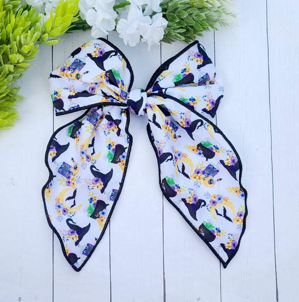 Witch Accessories Linen Bow