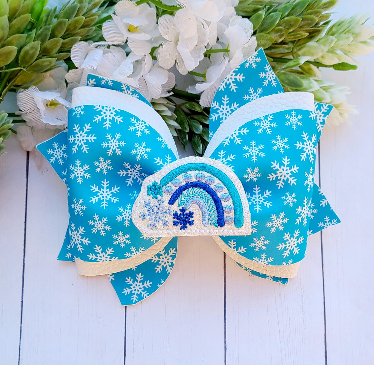 Snowflake Bow – Custom Creations by Susanne