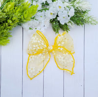 Yellow Daisy Lace Bow