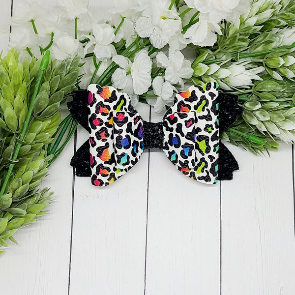 Rainbow Cheetah Scallop Bow