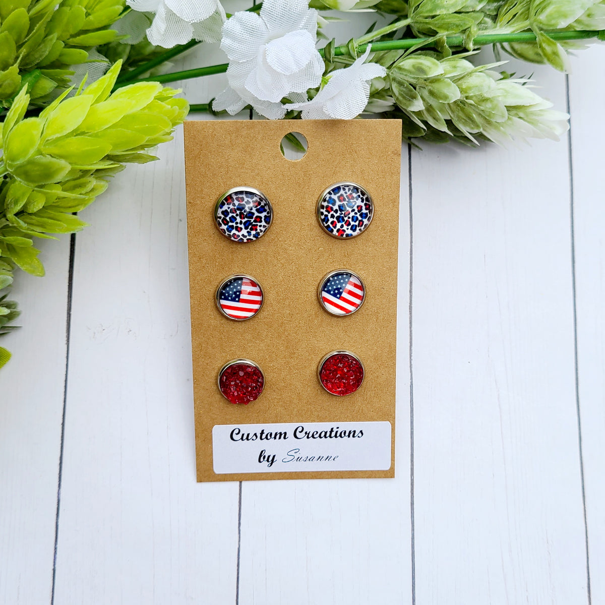 Cheetah, Flag, Red Earrings – Custom Creations by Susanne