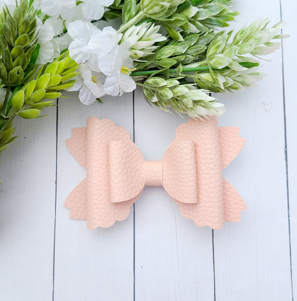 Baby Pink Scallop Bow