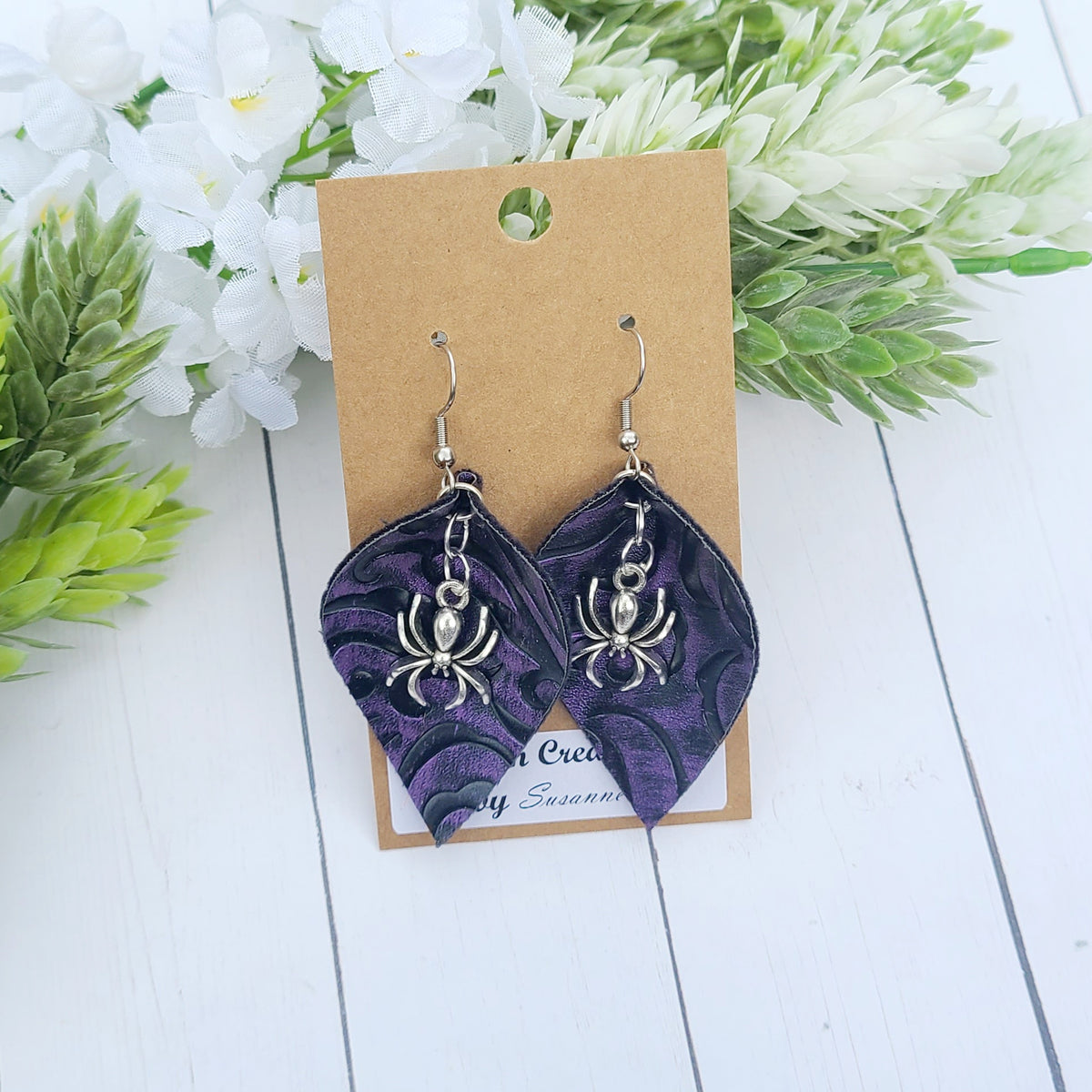 Spider Dangle Pinch – Custom Creations by Susanne
