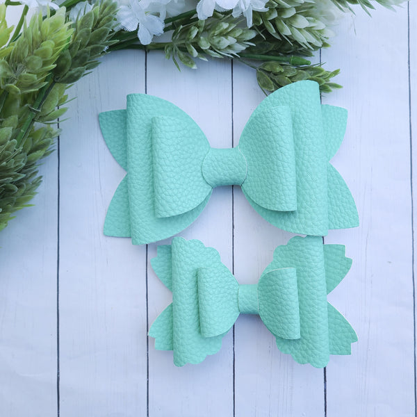 Pebbled Mint Bows